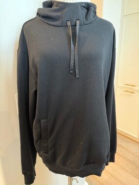 Black Alo hooded sweatshirt.  Size L